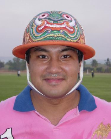 Khun Un and his new helmet